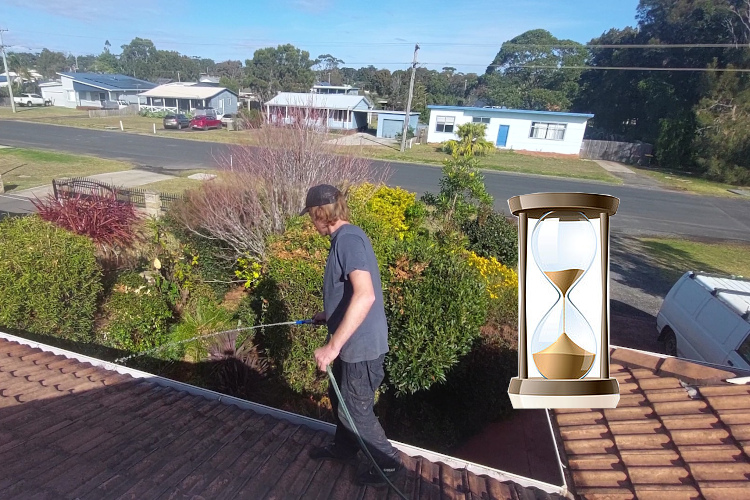 wollongong`s gutter cleaner extends gutter life through rinsing.